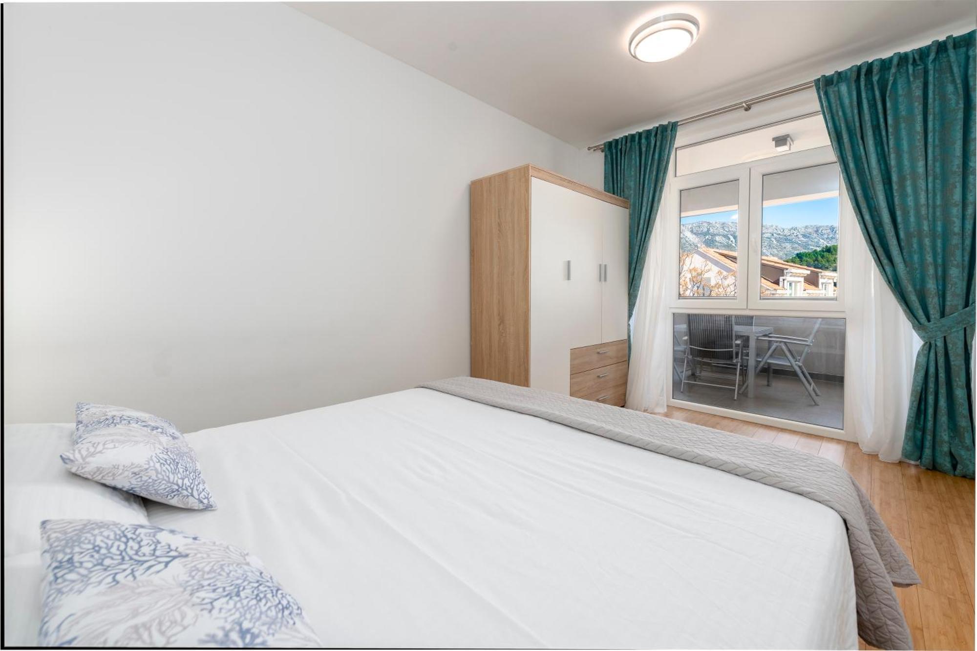 Oyo Deluxe Apartments Dubrovnik Exterior photo